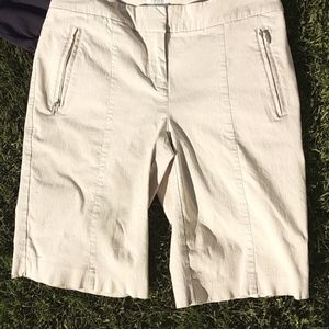 IZOD golf shorts women's sz 4 New WOT stretch cool fabric 4 pockets 2zip Bermuda